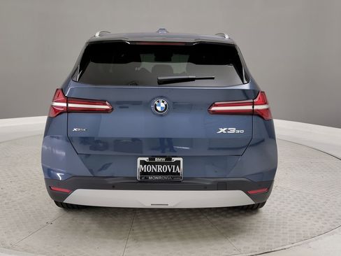 New 2026 BMW X3 xDrive30 w/ Premium Package image 7