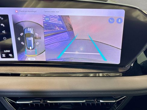 New 2027 Audi Q6 e-tron Premium image 14