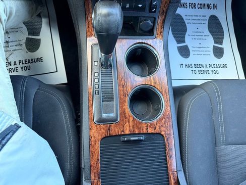 Used 2014 Chevrolet Traverse LT image 21