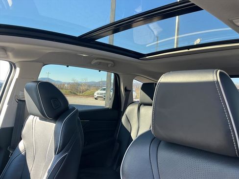 Certified 2023 Acura MDX SH-AWD w/ Advance Package image 8