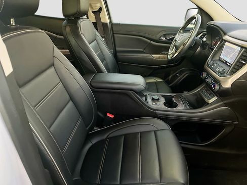 Used 2022 GMC Acadia Denali w/ Denali Technology Package image 29