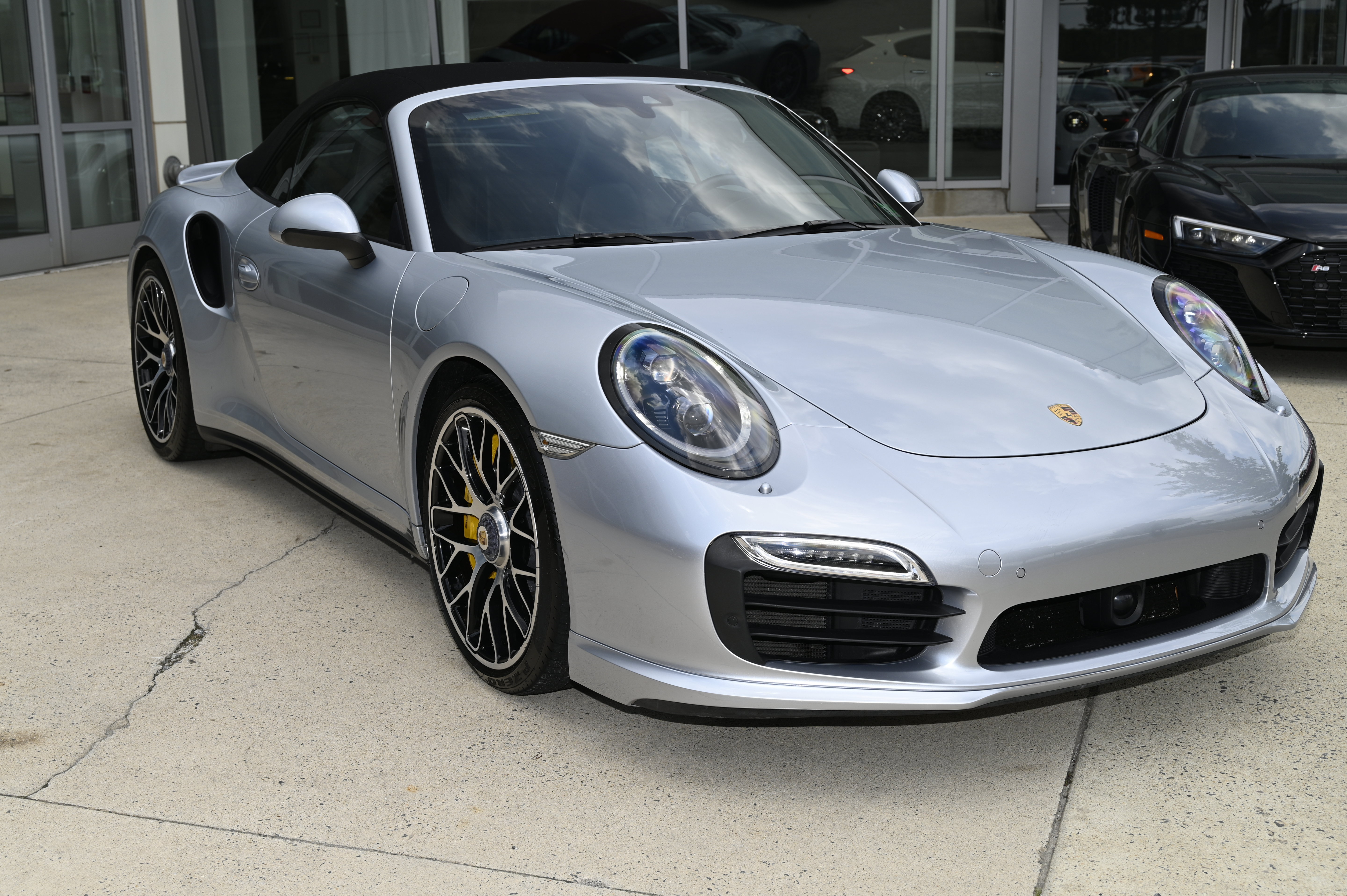 Used 2016 Porsche 911 Turbo S AWD/4WD image 3