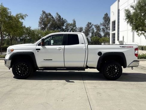 Used 2016 Toyota Tundra SR5 w/ Tow Package RWD image 6