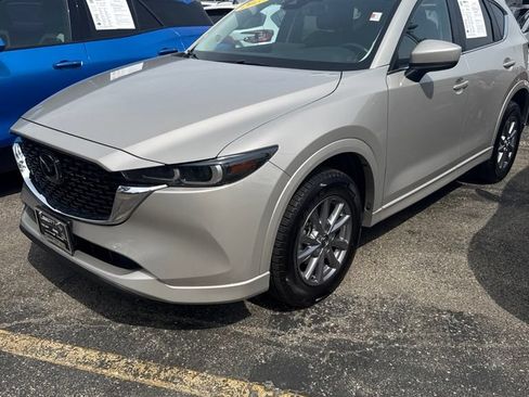 Used 2025 MAZDA CX-5 AWD 2.5 S w/ Preferred Package image 2