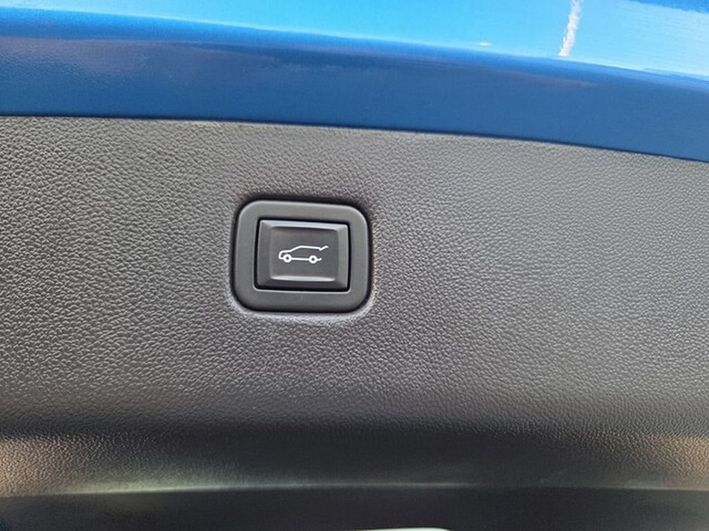 Used 2021 Chevrolet Blazer RS w/ Enhanced Convenience Package FWD image 14