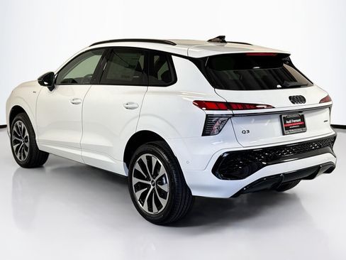 New 2026 Audi Q3 quattro 2.0T AWD/4WD image 7