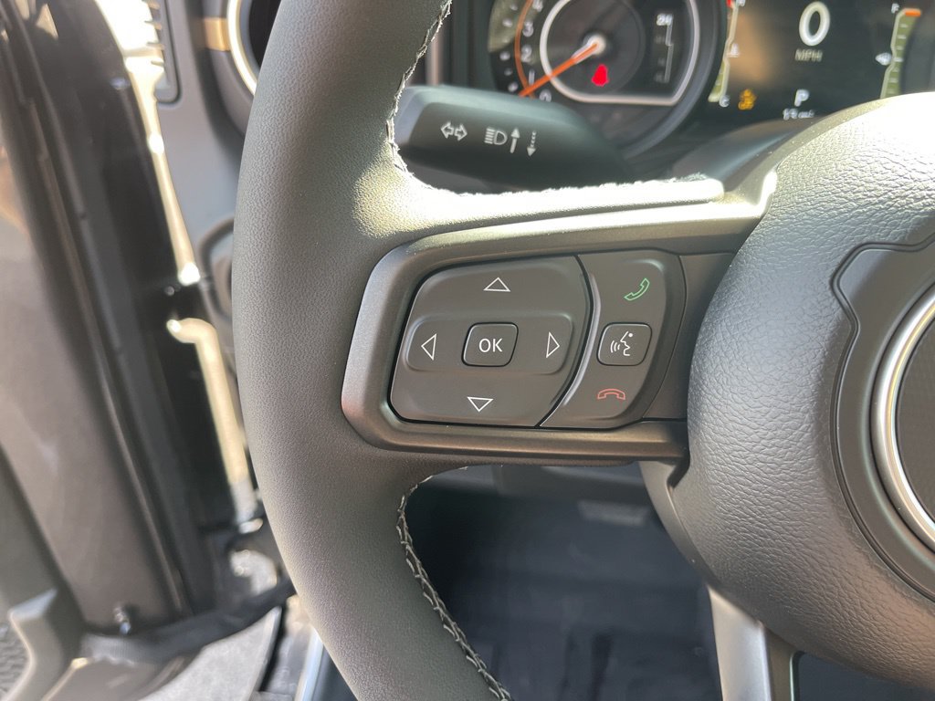 New 2026 Jeep Gladiator Sport AWD/4WD image 14