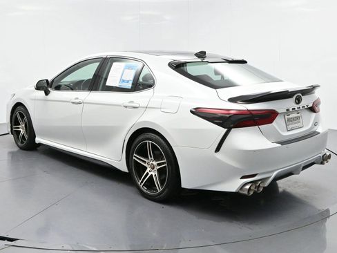 Used 2019 Toyota Camry XSE w/ Driver Assist Package FWD image 5