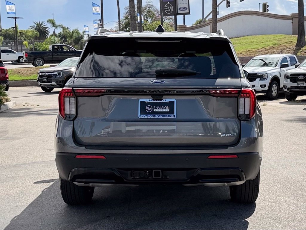 Certified 2025 Ford Explorer ST-Line AWD/4WD image 7