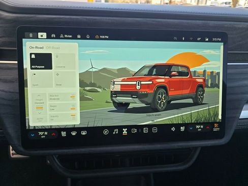 Used 2022 Rivian R1T Adventure image 22