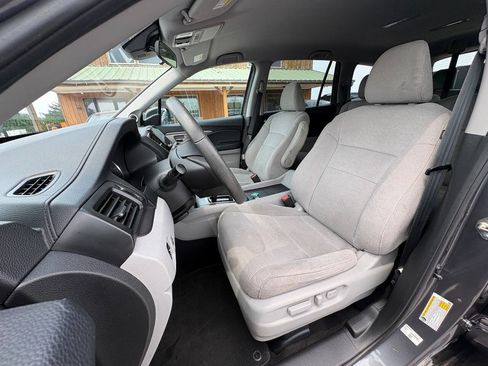 Used 2020 Honda Pilot EX image 15