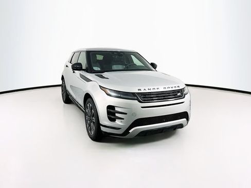 Used 2026 Land Rover Range Rover Evoque Dynamic SE AWD/4WD image 3