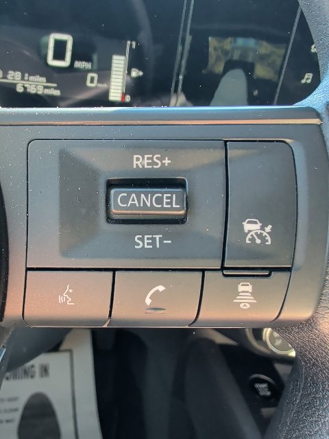 Used 2025 Nissan Kicks SV w/ Illumination Package FWD image 17