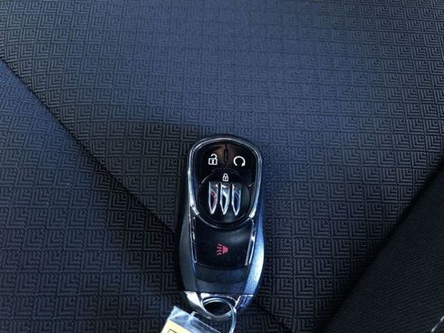 Used 2025 Buick Encore GX Preferred image 33