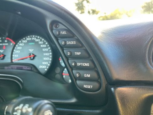 Used 2002 Chevrolet Corvette Convertible w/ Preferred Equipment Group2 image 23