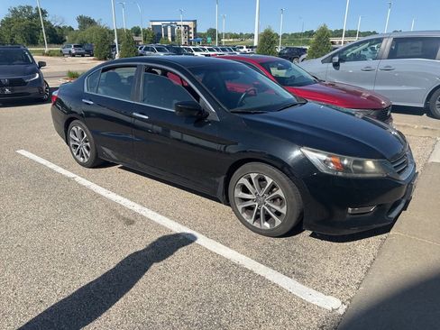 Used 2013 Honda Accord Sport image 2