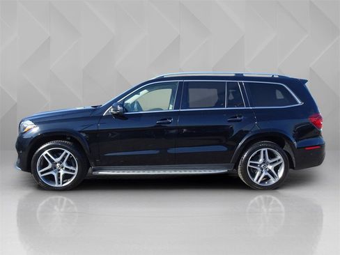 Used 2019 Mercedes-Benz GLS 550 4MATIC image 2