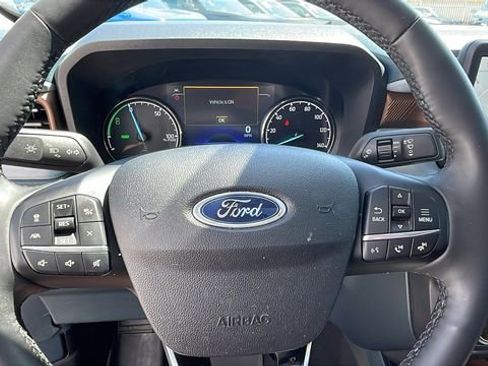 Used 2024 Ford Maverick Lariat FWD image 22