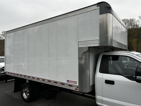 Used 2020 Ford F550 2WD Regular Cab Super Duty image 7