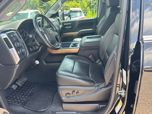 Used 2019 Chevrolet Silverado 2500 LTZ w/ Duramax Plus Package AWD/4WD image 5