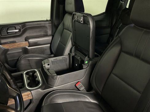 Used 2019 Chevrolet Silverado 1500 High Country w/ High Country Premium Package image 29