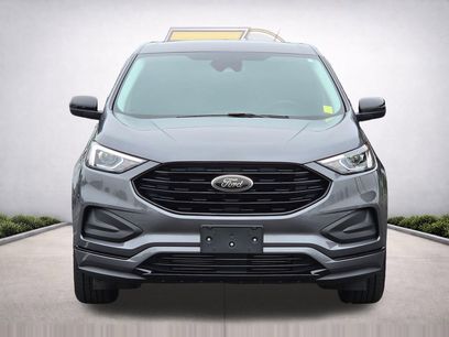 Used 2022 Ford Edge SE w/ Black Appearance Package