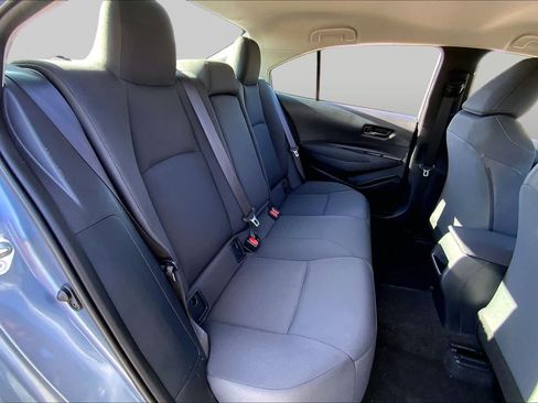 Used 2022 Toyota Corolla LE FWD image 19