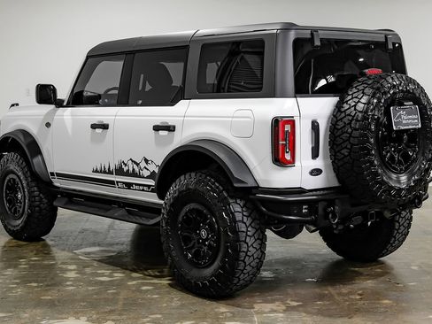 Used 2023 Ford Bronco Wildtrak AWD/4WD image 9