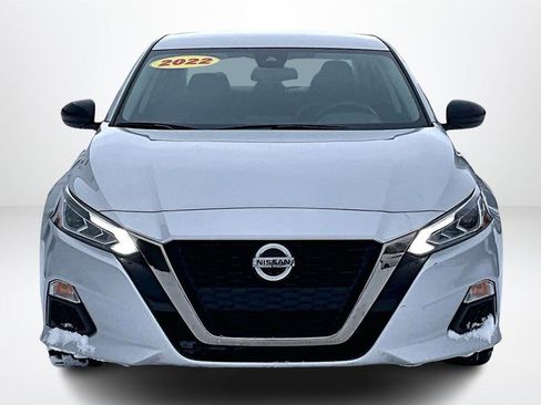 Used 2022 Nissan Altima 2.5 SR image 2