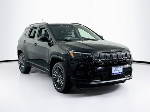 Used 2022 Jeep Compass High Altitude AWD/4WD image 3