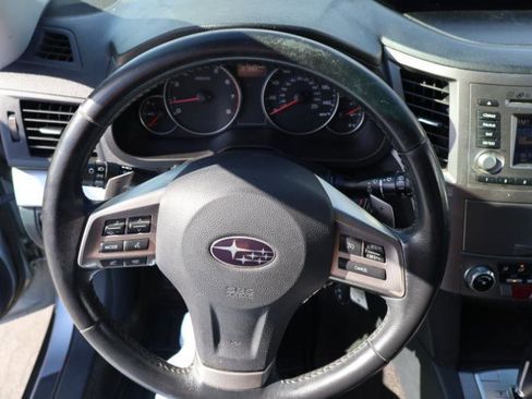 Used 2014 Subaru Outback 2.5i Premium AWD/4WD image 14