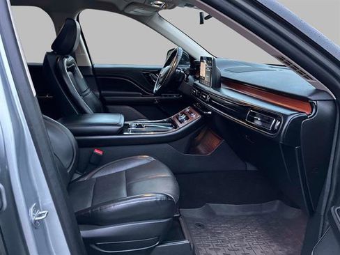 Used 2021 Lincoln Aviator Reserve w/ Equipment Group 201A image 7