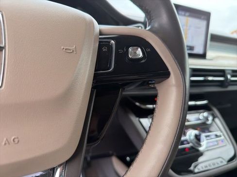 Used 2021 Lincoln Corsair Standard w/ Equipment Group 101A image 34