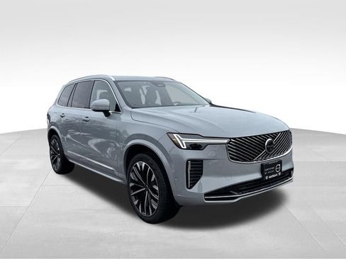 Certified 2026 Volvo XC90 B6 Plus w/ Protection Package Premier AWD/4WD image 39