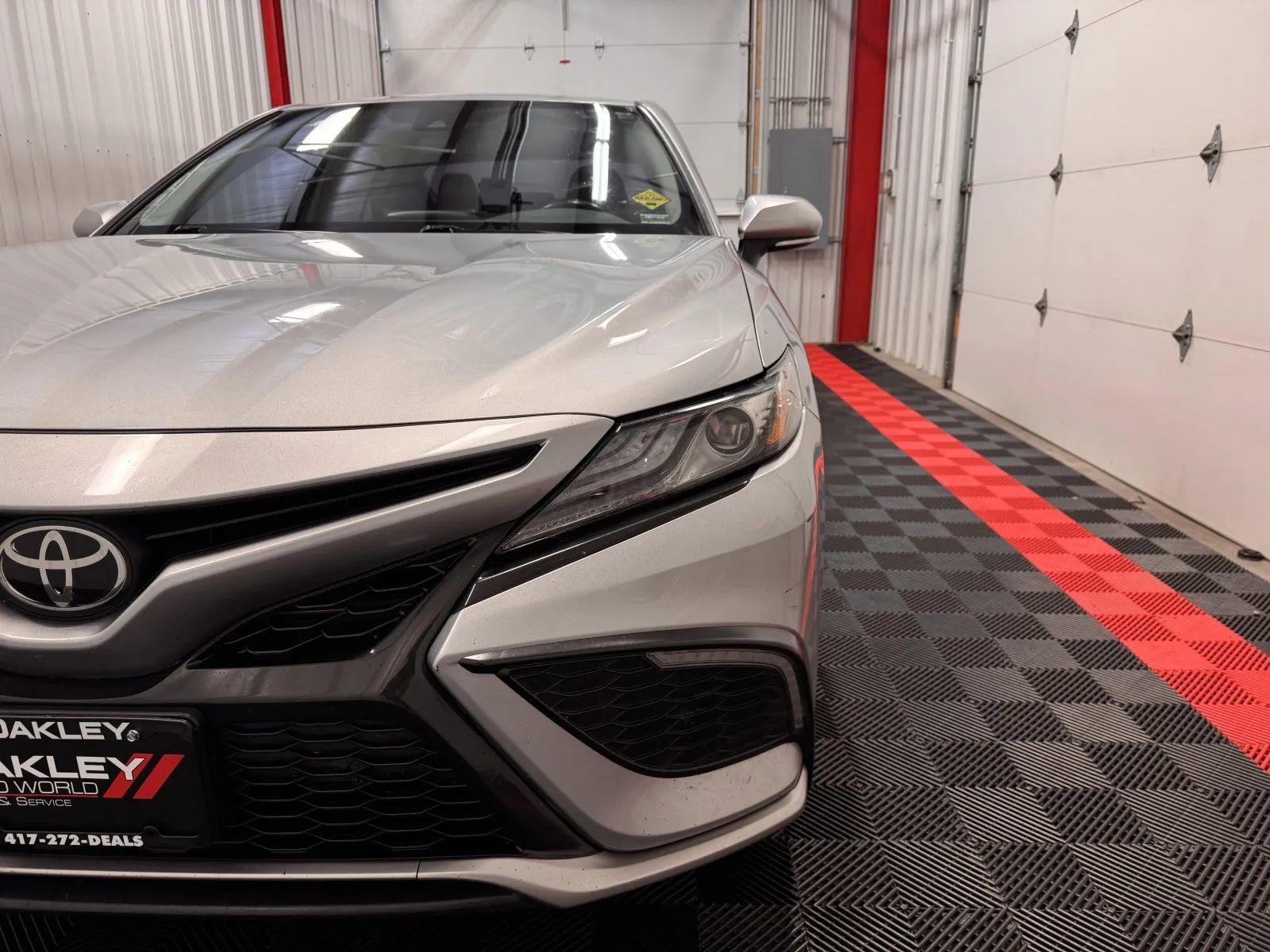 Used 2022 Toyota Camry XSE FWD image 8