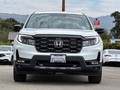 Used 2025 Honda Ridgeline TrailSport image 9