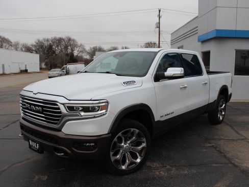 Used 2022 RAM 1500 Limited image 1