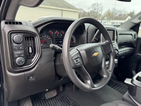 Used 2024 Chevrolet Silverado 1500 Custom image 25