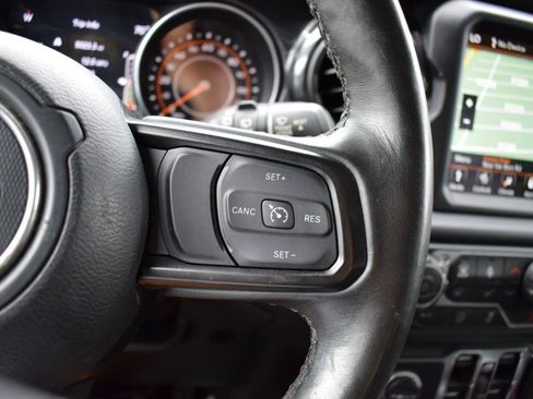Used 2023 Jeep Wrangler Unlimited Sport AWD/4WD image 19
