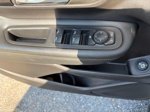 Used 2024 GMC Terrain AT4 w/ Tech Package AWD/4WD image 14