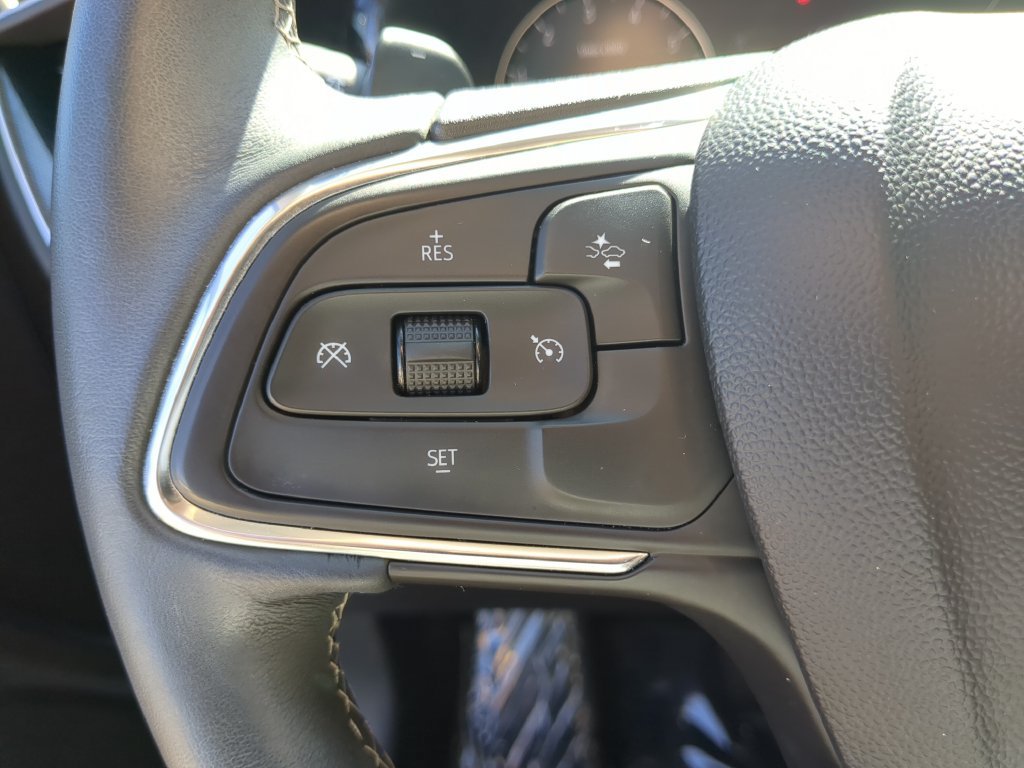Used 2023 Buick Envision Preferred FWD image 23