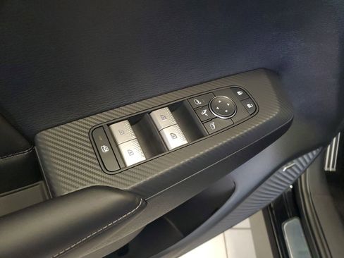 New 2026 Mitsubishi Outlander SEL image 9