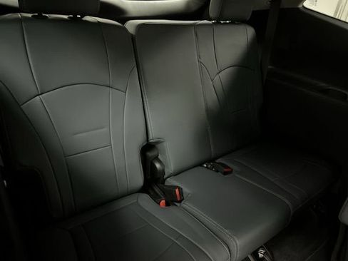 Certified 2021 Buick Enclave Essence w/ Sport Touring Edition image 28