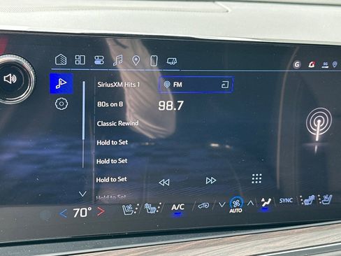 New 2025 Chevrolet Suburban Premier image 23