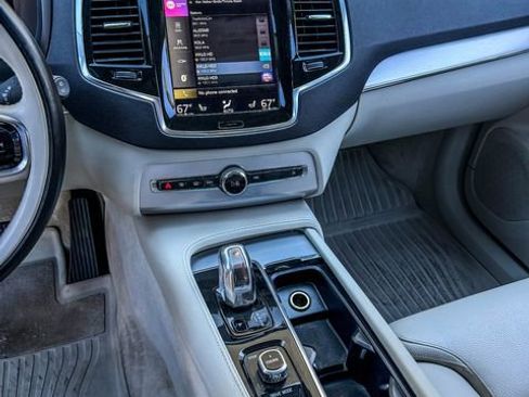 Used 2016 Volvo XC90 T8 Momentum w/ Vision Package image 7