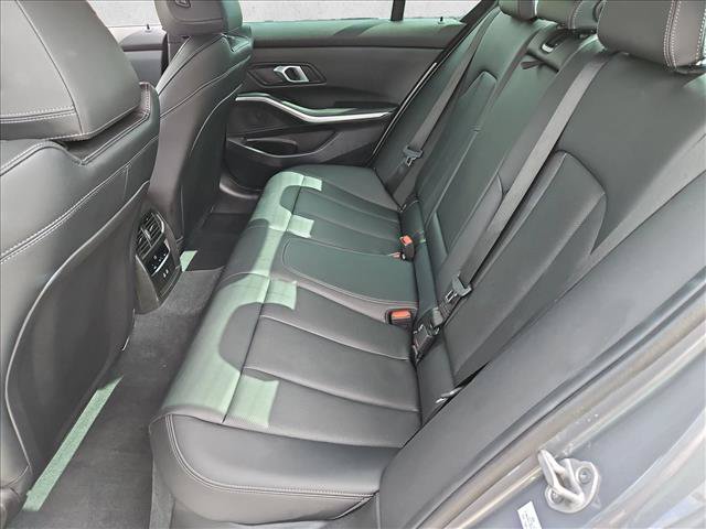 Used 2026 BMW 330i Sedan w/ M Sport Package RWD image 18