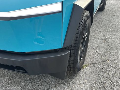 Used 2024 Tesla Cybertruck AWD Crew Cab image 29