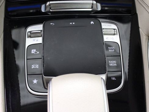 Used 2020 Mercedes-Benz GLE 350 w/ Premium Package image 35