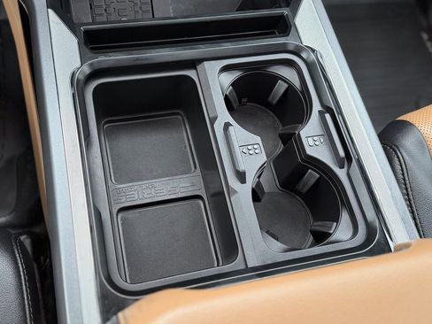 Used 2023 Ford F350 Lariat image 22