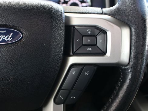 Used 2017 Ford F150 Lariat w/ Equipment Group 502A Luxury AWD/4WD image 29